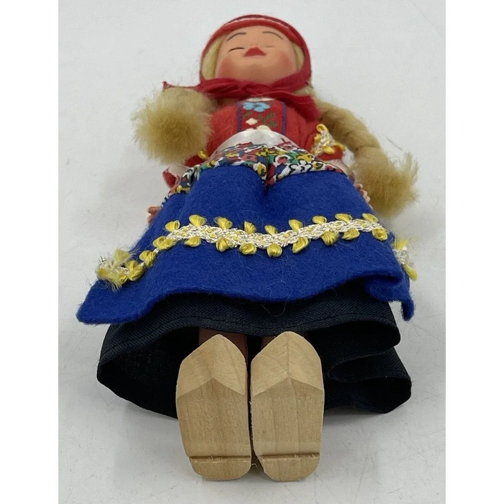 Dutch Holland Denmark‎ Girl Doll w/ Opening & Closing Eyes w/ Wooden Shoes